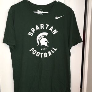 Nike Brand Green men’s model MSU Michigan State Spartans football t shirt L